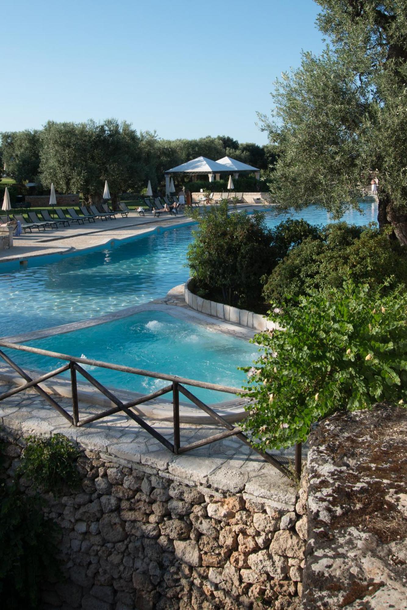 Masseria San Domenico Savelletri Buitenkant foto